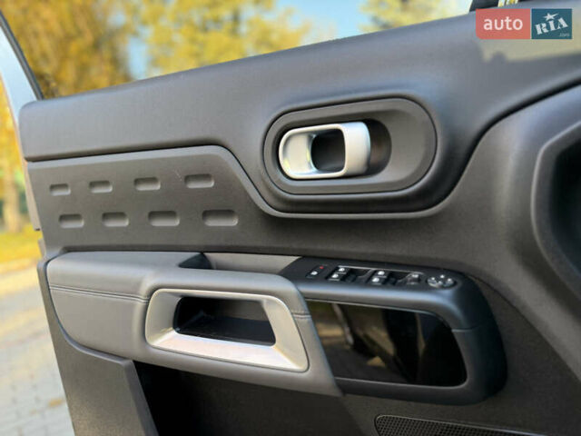 Серый Ситроен C5 Aircross, объемом двигателя 1.6 л и пробегом 188 тыс. км за 23000 $, фото 48 на Automoto.ua