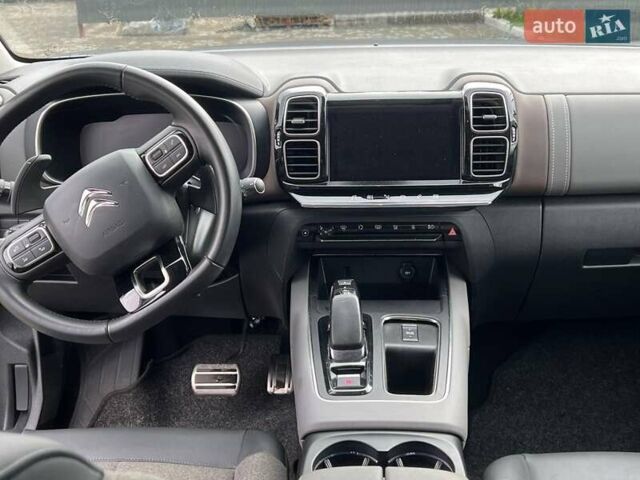 Серый Ситроен C5 Aircross, объемом двигателя 1.6 л и пробегом 83 тыс. км за 23900 $, фото 12 на Automoto.ua