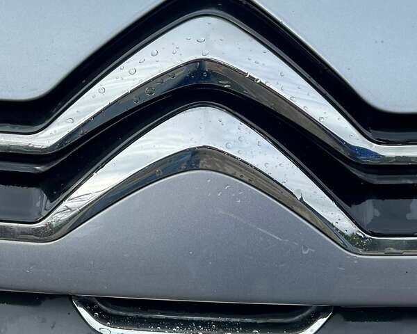 Серый Ситроен C5 Aircross, объемом двигателя 1.6 л и пробегом 83 тыс. км за 23900 $, фото 11 на Automoto.ua