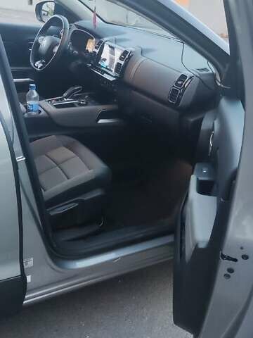 Серый Ситроен C5 Aircross, объемом двигателя 1.6 л и пробегом 34 тыс. км за 23500 $, фото 14 на Automoto.ua
