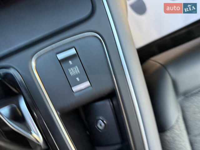 Серый Ситроен C5 Aircross, объемом двигателя 1.6 л и пробегом 188 тыс. км за 22600 $, фото 61 на Automoto.ua