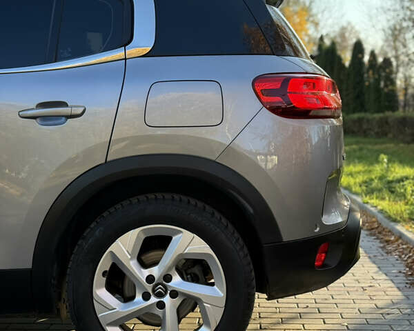 Серый Ситроен C5 Aircross, объемом двигателя 1.6 л и пробегом 188 тыс. км за 22600 $, фото 35 на Automoto.ua
