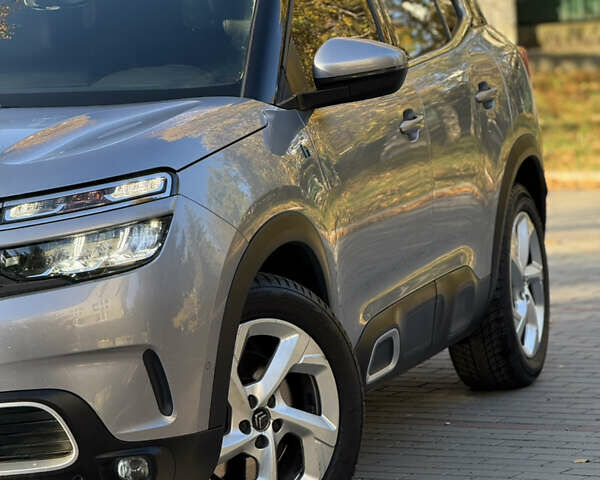 Серый Ситроен C5 Aircross, объемом двигателя 1.6 л и пробегом 188 тыс. км за 22600 $, фото 3 на Automoto.ua