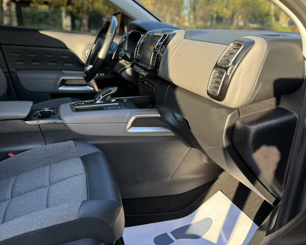 Серый Ситроен C5 Aircross, объемом двигателя 1.6 л и пробегом 188 тыс. км за 23000 $, фото 60 на Automoto.ua