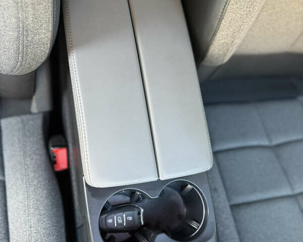 Серый Ситроен C5 Aircross, объемом двигателя 1.6 л и пробегом 188 тыс. км за 22600 $, фото 70 на Automoto.ua