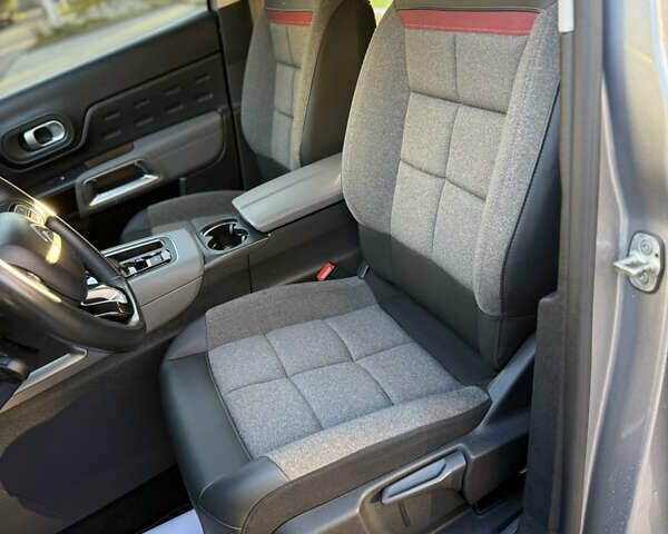 Серый Ситроен C5 Aircross, объемом двигателя 1.6 л и пробегом 188 тыс. км за 22600 $, фото 59 на Automoto.ua