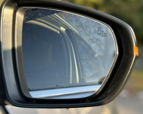 Серый Ситроен C5 Aircross, объемом двигателя 1.6 л и пробегом 188 тыс. км за 22600 $, фото 44 на Automoto.ua