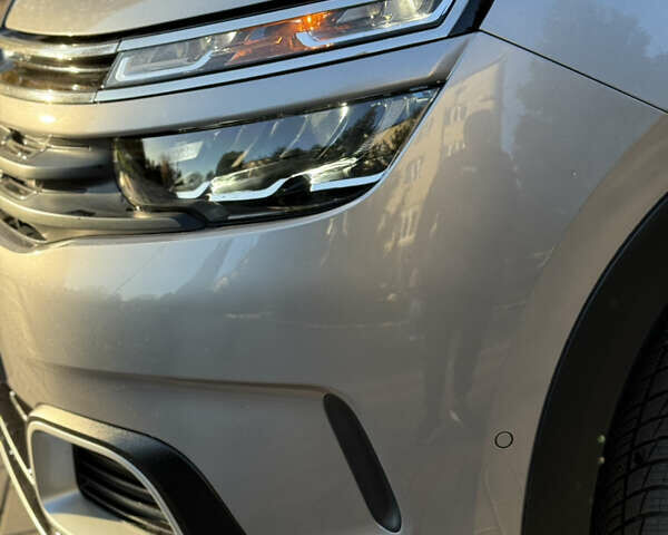 Серый Ситроен C5 Aircross, объемом двигателя 1.6 л и пробегом 188 тыс. км за 23000 $, фото 45 на Automoto.ua