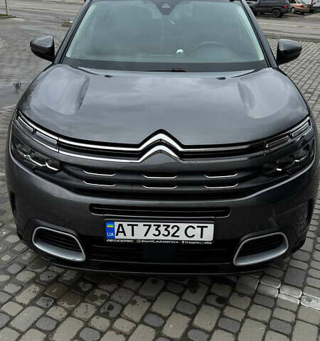 Серый Ситроен C5 Aircross, объемом двигателя 2 л и пробегом 55 тыс. км за 27100 $, фото 1 на Automoto.ua
