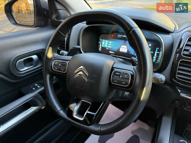 Серый Ситроен C5 Aircross, объемом двигателя 1.6 л и пробегом 188 тыс. км за 22600 $, фото 57 на Automoto.ua