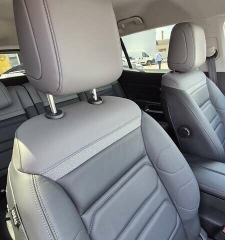 Серый Ситроен C5 Aircross, объемом двигателя 2 л и пробегом 64 тыс. км за 29499 $, фото 69 на Automoto.ua