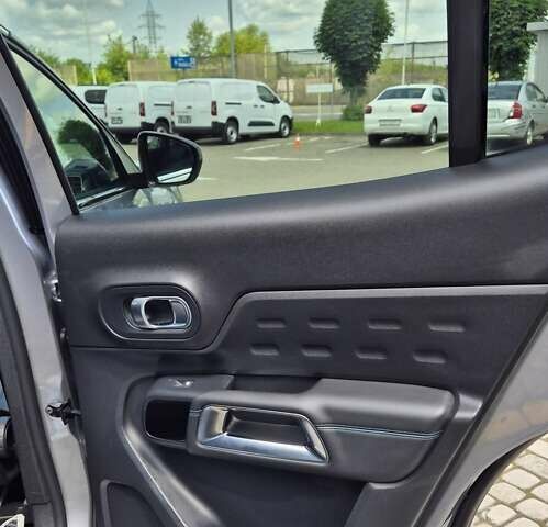 Серый Ситроен C5 Aircross, объемом двигателя 2 л и пробегом 64 тыс. км за 29499 $, фото 61 на Automoto.ua