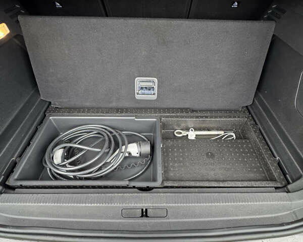 Серый Ситроен C5 Aircross, объемом двигателя 1.6 л и пробегом 14 тыс. км за 28500 $, фото 24 на Automoto.ua