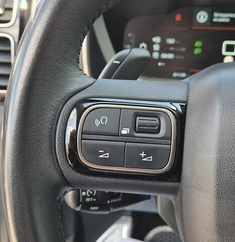 Серый Ситроен C5 Aircross, объемом двигателя 2 л и пробегом 64 тыс. км за 29499 $, фото 41 на Automoto.ua