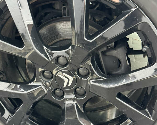 Серый Ситроен C5 Aircross, объемом двигателя 1.6 л и пробегом 26 тыс. км за 32500 $, фото 27 на Automoto.ua