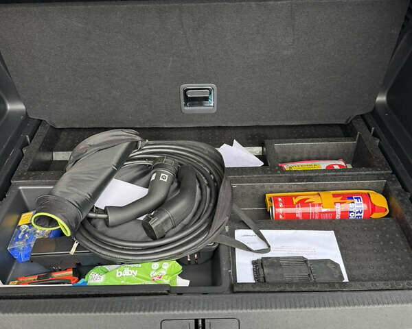 Серый Ситроен C5 Aircross, объемом двигателя 1.6 л и пробегом 26 тыс. км за 32500 $, фото 15 на Automoto.ua