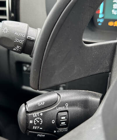 Серый Ситроен C5 Aircross, объемом двигателя 1.6 л и пробегом 26 тыс. км за 32500 $, фото 31 на Automoto.ua