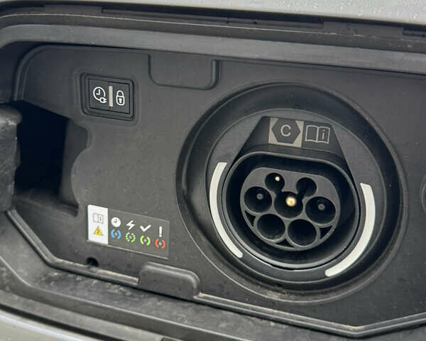 Серый Ситроен C5 Aircross, объемом двигателя 1.6 л и пробегом 26 тыс. км за 32500 $, фото 26 на Automoto.ua