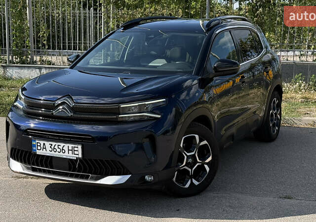 Синий Ситроен C5 Aircross, объемом двигателя 2 л и пробегом 28 тыс. км за 25500 $, фото 3 на Automoto.ua