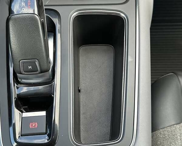 Зелений Сітроен C5 Aircross, об'ємом двигуна 1.5 л та пробігом 158 тис. км за 22999 $, фото 35 на Automoto.ua