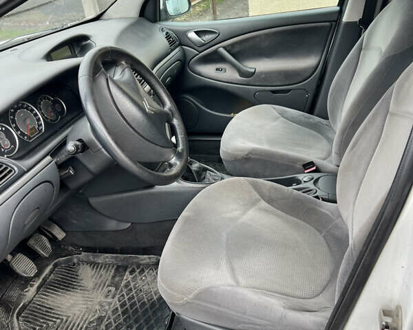 Ситроен С5 2004 в Кропивницком (Кировограде) на Automoto.ua Белый Ситроен С5, объемом двигателя 1.6 л и пробегом 399 тыс. км за 3800 $, фото 15 на Automoto.ua