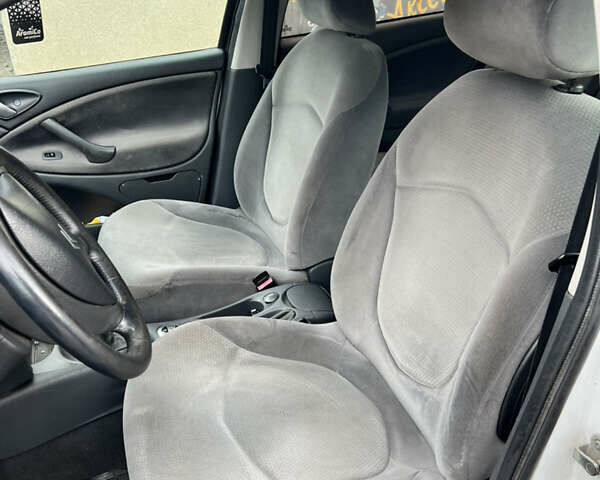 Ситроен С5 2004 в Кропивницком (Кировограде) на Automoto.ua Белый Ситроен С5, объемом двигателя 1.6 л и пробегом 399 тыс. км за 3800 $, фото 14 на Automoto.ua