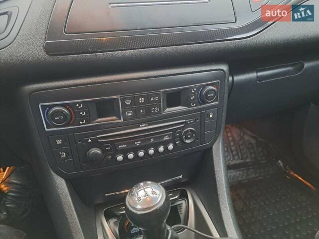 Белый Ситроен С5, объемом двигателя 1.6 л и пробегом 260 тыс. км за 6199 $, фото 13 на Automoto.ua