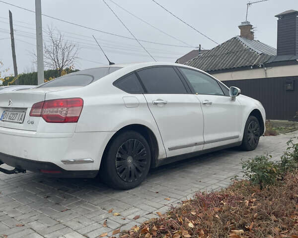 Белый Ситроен С5, объемом двигателя 1.56 л и пробегом 375 тыс. км за 4900 $, фото 2 на Automoto.ua