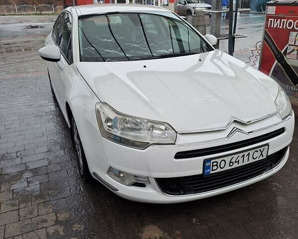 Белый Ситроен С5, объемом двигателя 1.6 л и пробегом 260 тыс. км за 6199 $, фото 6 на Automoto.ua