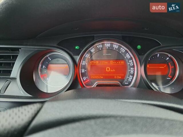 Белый Ситроен С5, объемом двигателя 1.6 л и пробегом 260 тыс. км за 6199 $, фото 10 на Automoto.ua