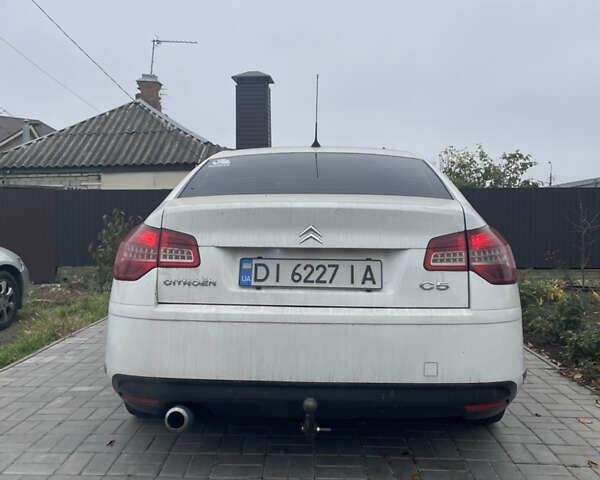 Белый Ситроен С5, объемом двигателя 1.56 л и пробегом 375 тыс. км за 4900 $, фото 3 на Automoto.ua