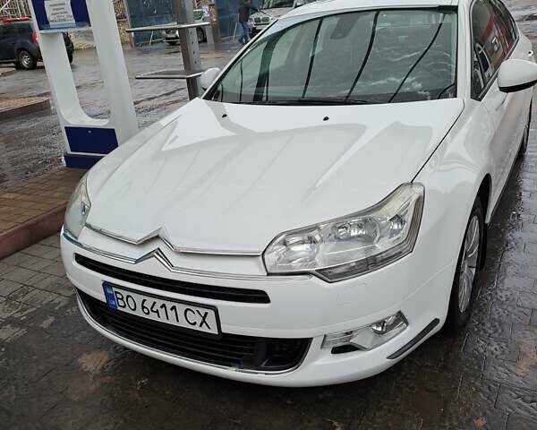 Белый Ситроен С5, объемом двигателя 1.6 л и пробегом 260 тыс. км за 6199 $, фото 2 на Automoto.ua