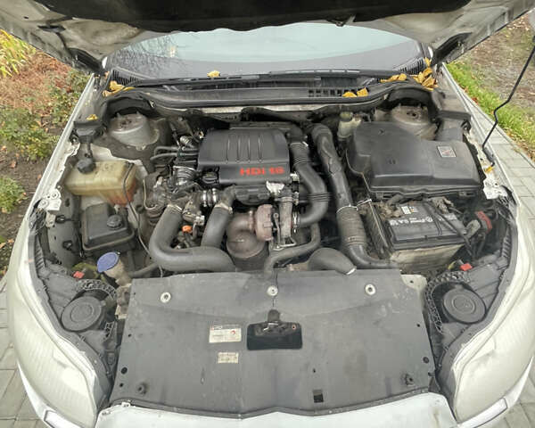 Белый Ситроен С5, объемом двигателя 1.56 л и пробегом 375 тыс. км за 4900 $, фото 11 на Automoto.ua