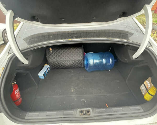 Белый Ситроен С5, объемом двигателя 1.56 л и пробегом 375 тыс. км за 4900 $, фото 9 на Automoto.ua