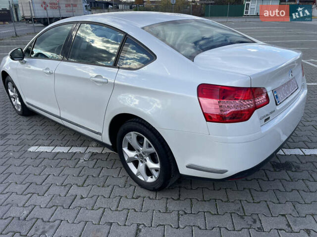 Сітроен С5 2009 у Чернівцях на Automoto.ua Білий Сітроен С5, об'ємом двигуна 1.6 л та пробігом 279 тис. км за 6600 $, фото 15 на Automoto.ua