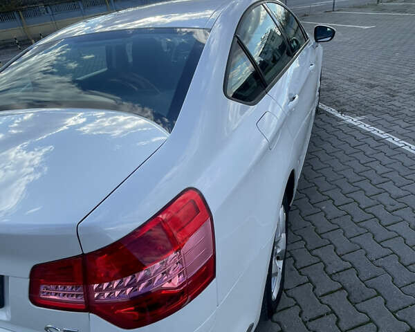 Сітроен С5 2009 у Чернівцях на Automoto.ua Білий Сітроен С5, об'ємом двигуна 1.6 л та пробігом 279 тис. км за 6600 $, фото 22 на Automoto.ua