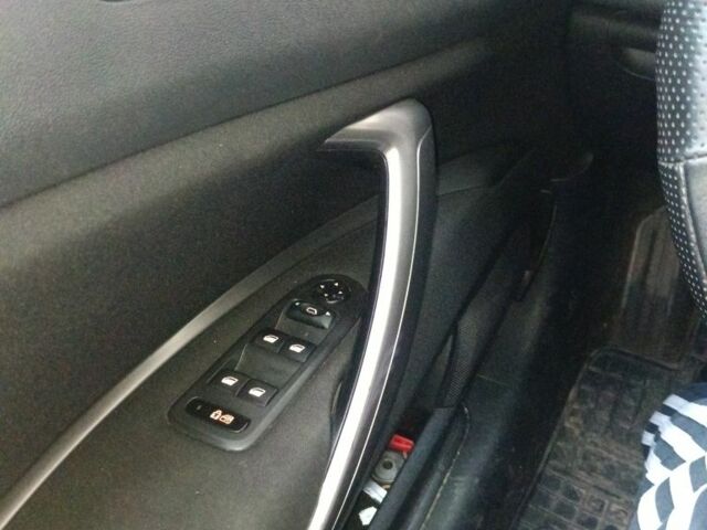 Белый Ситроен С5, объемом двигателя 1.6 л и пробегом 370 тыс. км за 6000 $, фото 9 на Automoto.ua