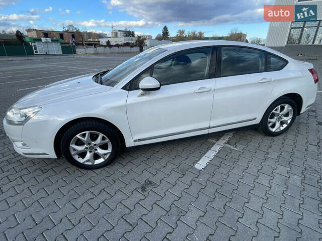Сітроен С5 2009 у Чернівцях на Automoto.ua Білий Сітроен С5, об'ємом двигуна 1.6 л та пробігом 279 тис. км за 6600 $, фото 17 на Automoto.ua