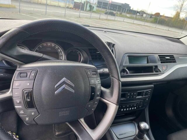 Сітроен С5 2009 у Києві на Automoto.ua Білий Сітроен С5, об'ємом двигуна 1.6 л та пробігом 278 тис. км за 6700 $, фото 13 на Automoto.ua