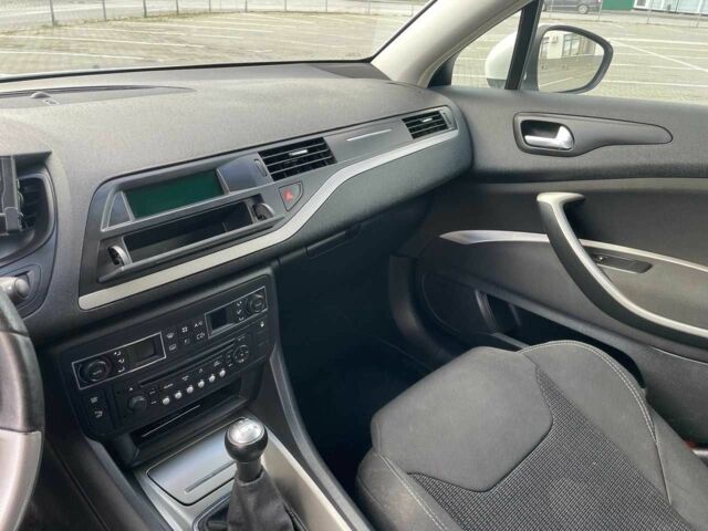 Сітроен С5 2009 у Києві на Automoto.ua Білий Сітроен С5, об'ємом двигуна 1.6 л та пробігом 278 тис. км за 6700 $, фото 14 на Automoto.ua