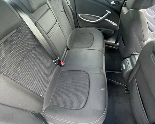 Сітроен С5 2009 у Чернівцях на Automoto.ua Білий Сітроен С5, об'ємом двигуна 1.6 л та пробігом 279 тис. км за 6600 $, фото 35 на Automoto.ua