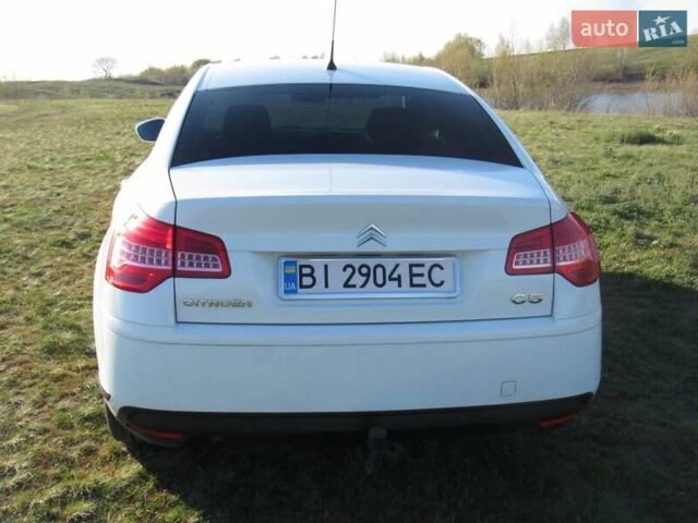 Белый Ситроен С5, объемом двигателя 1.6 л и пробегом 261 тыс. км за 7300 $, фото 3 на Automoto.ua