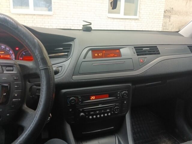 Белый Ситроен С5, объемом двигателя 1.6 л и пробегом 370 тыс. км за 6000 $, фото 11 на Automoto.ua