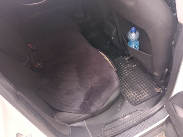 Белый Ситроен С5, объемом двигателя 1.6 л и пробегом 370 тыс. км за 6000 $, фото 7 на Automoto.ua