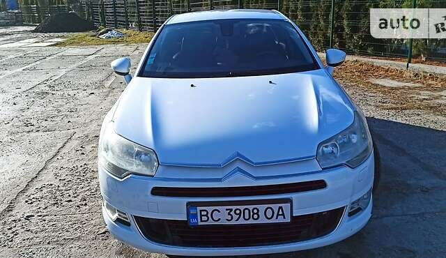 Белый Ситроен С5, объемом двигателя 2 л и пробегом 308 тыс. км за 8800 $, фото 14 на Automoto.ua