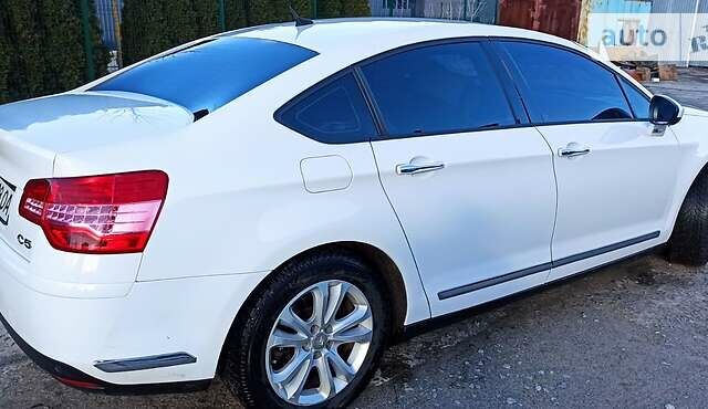 Белый Ситроен С5, объемом двигателя 2 л и пробегом 308 тыс. км за 8800 $, фото 19 на Automoto.ua