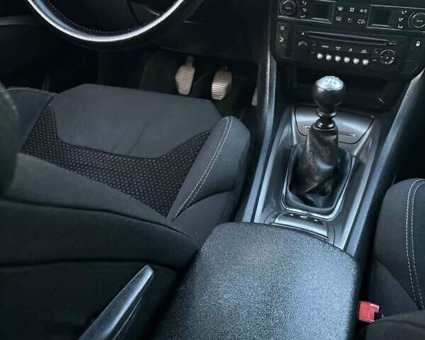 Белый Ситроен С5, объемом двигателя 2 л и пробегом 287 тыс. км за 5600 $, фото 14 на Automoto.ua