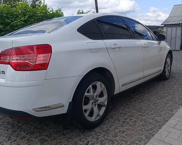 Ситроен С5 2010 в Липовце на Automoto.ua Белый Ситроен С5, объемом двигателя 1.6 л и пробегом 323 тыс. км за 5999 $, фото 2 на Automoto.ua