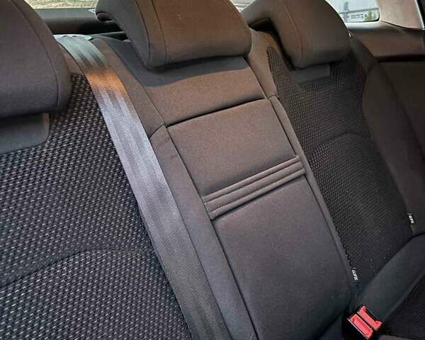 Белый Ситроен С5, объемом двигателя 2 л и пробегом 287 тыс. км за 5600 $, фото 16 на Automoto.ua