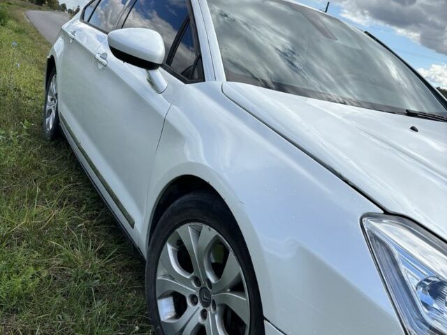 Ситроен С5 2010 в Коломые на Automoto.ua Белый Ситроен С5, объемом двигателя 2 л и пробегом 287 тыс. км за 5900 $, фото 6 на Automoto.ua
